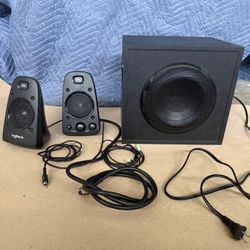 Logitech Z623 400W Home Speaker System 2.1 (Black)