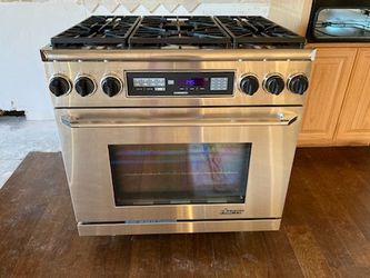36” Dacor Range & Hood