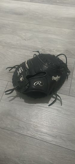 Rawlings Heart of the hide catchers mitt