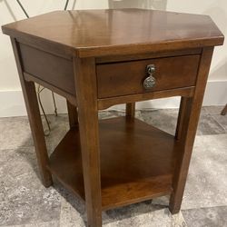 Solid Wood End/Side Table