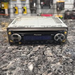 Pioneer DEH-1400 CD-Player Stereo