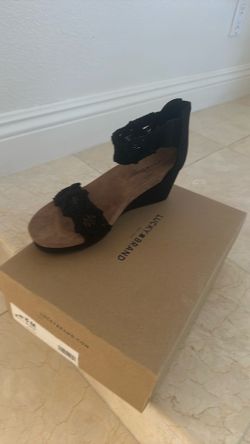 Lucky brand sandals