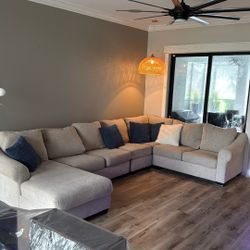 Sectional L Shaped Couch 