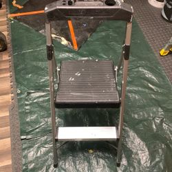 Gorilla 2 Step Ladder 