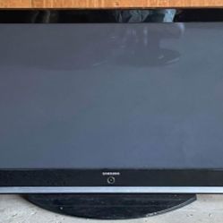 SUNSUNG 53" TELEVISION 