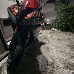 Yamaha r1 For Sale 