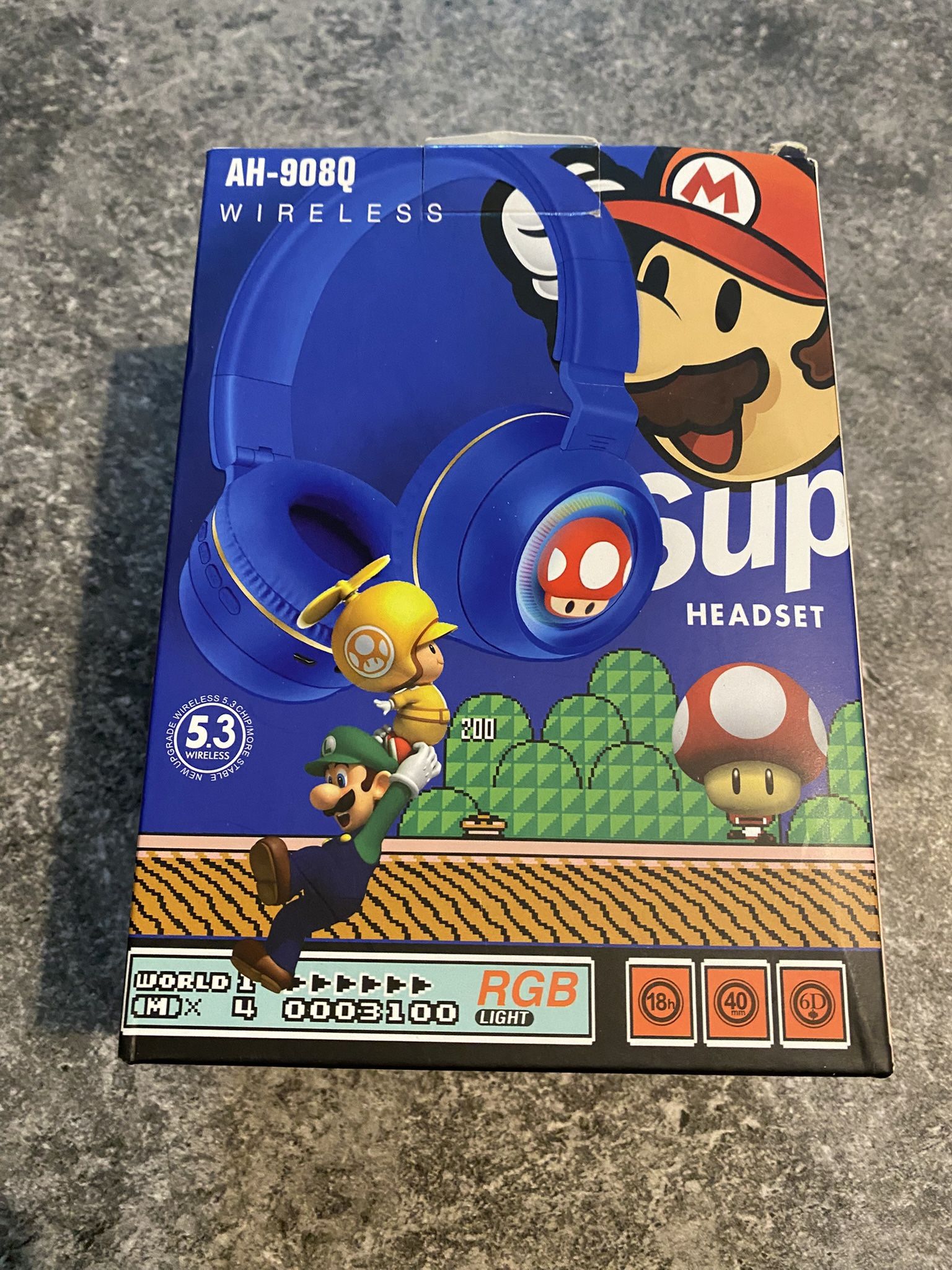 Super Mario Wireless Bluetooth Portable Kids Headphones, New in box !