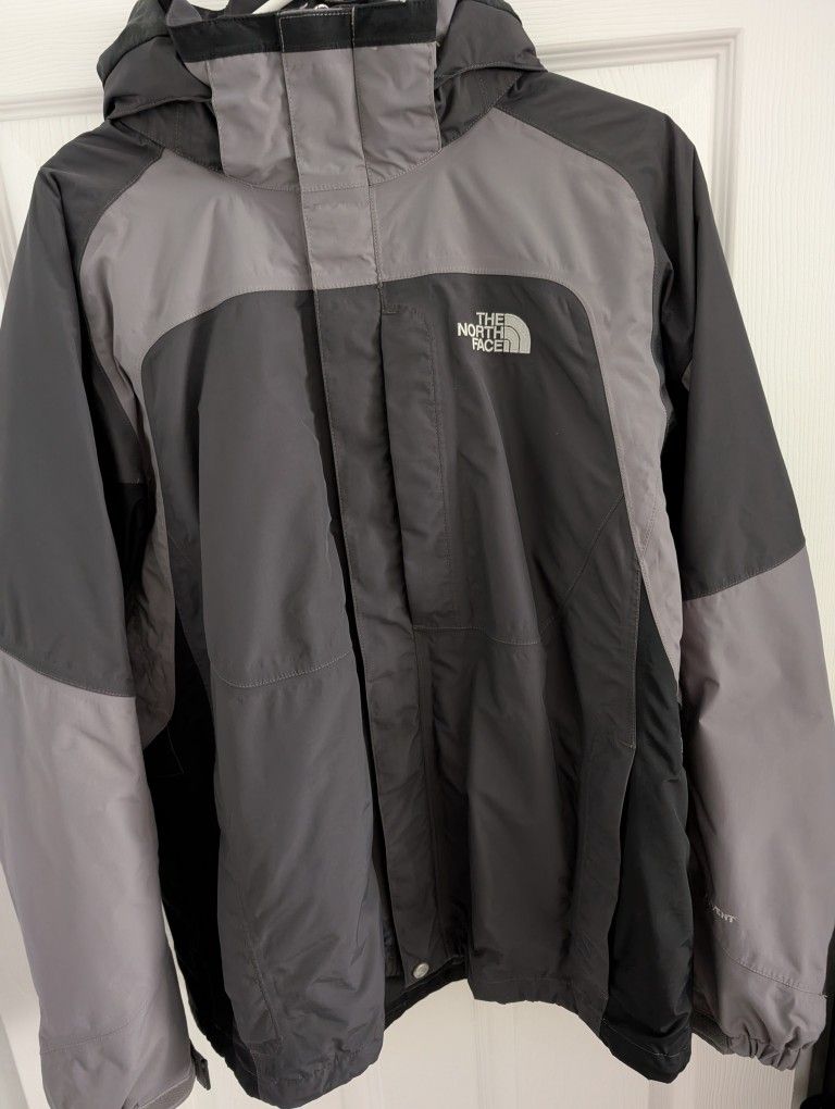 North Face Hyvent Heavy Duty Rain/Snow Jacket