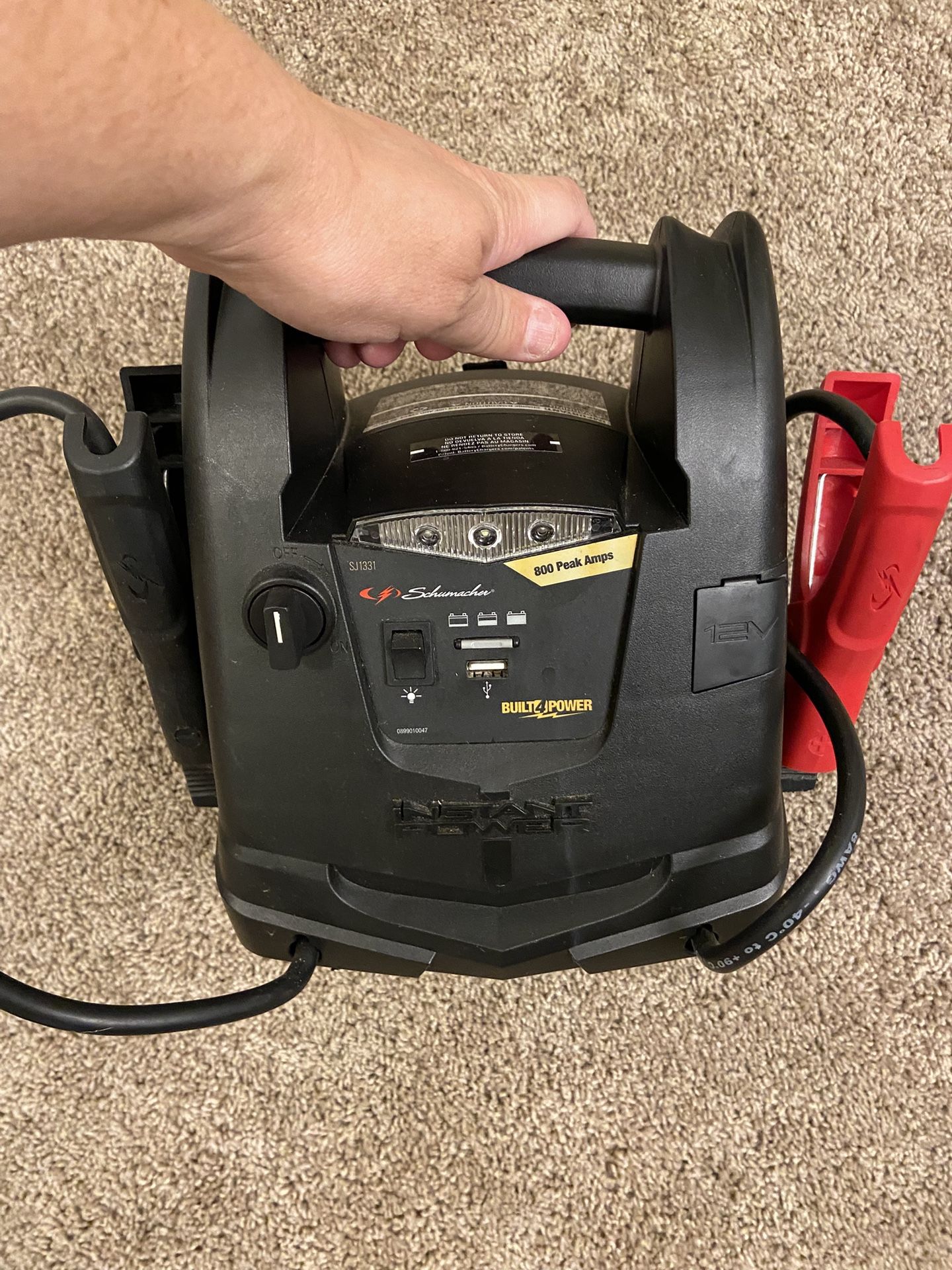 Schumacher Electric Jump Starter and Portable Power Station 800 Amps