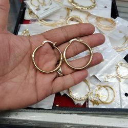 HOOP EARRINGS GOLD PLATED