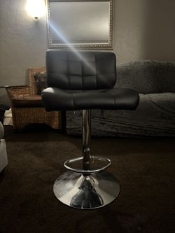 Black Cushioned Chair