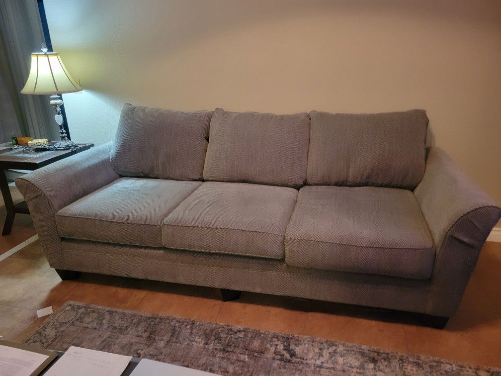 Couch 50$