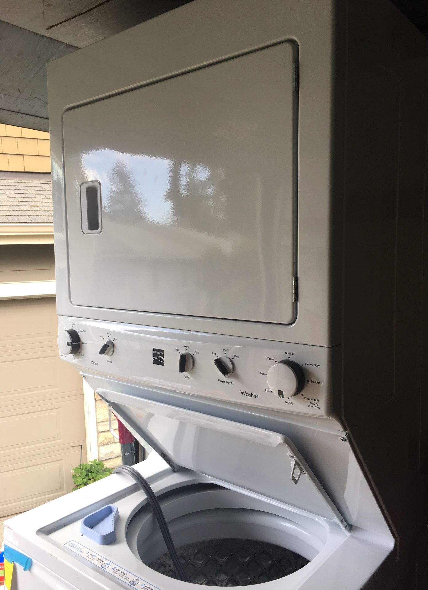 Kenmore stacked washer/dryer 9/10