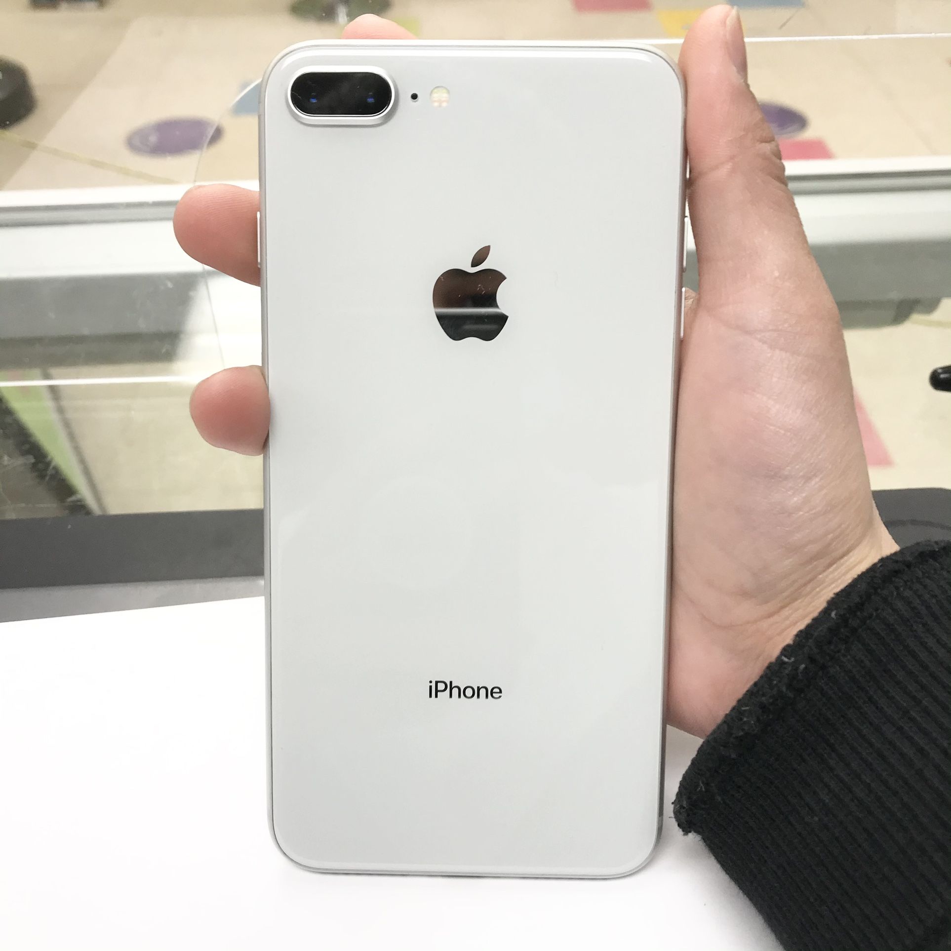 Factory Unlocked iphone 8 plus , sold with store warranty