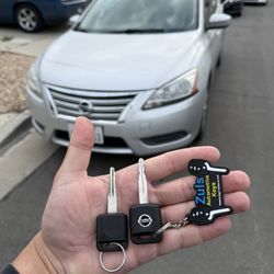Car Keys. Llaves Para Carros. Autos. Controles. Remote