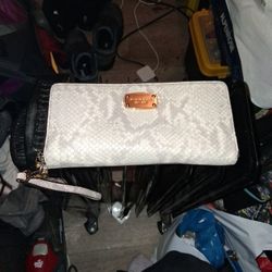 Michael Kors EST 1981