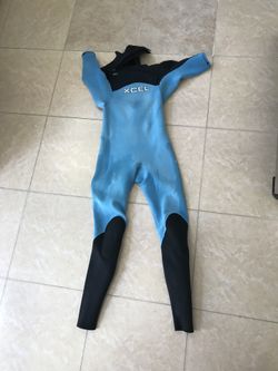 Men’s small Xcel wetsuit