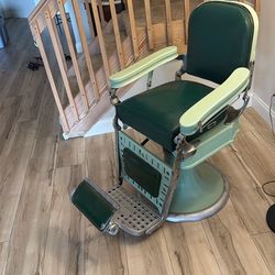Emil J Paidar Barber Chair
