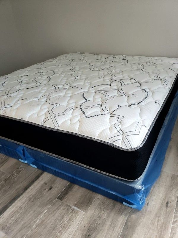 NEW KING MATTRESS AND BOX SPRING 2PC, bed frame not included on price