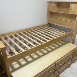 Natural wood twin size bed and vanity set 