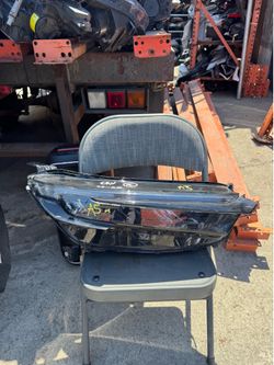 Honda CRV RIGHT USED OEM HEADLIGHT ( 2023-2025)