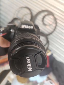PROFESSIONAL CAMERA NIKON D3200