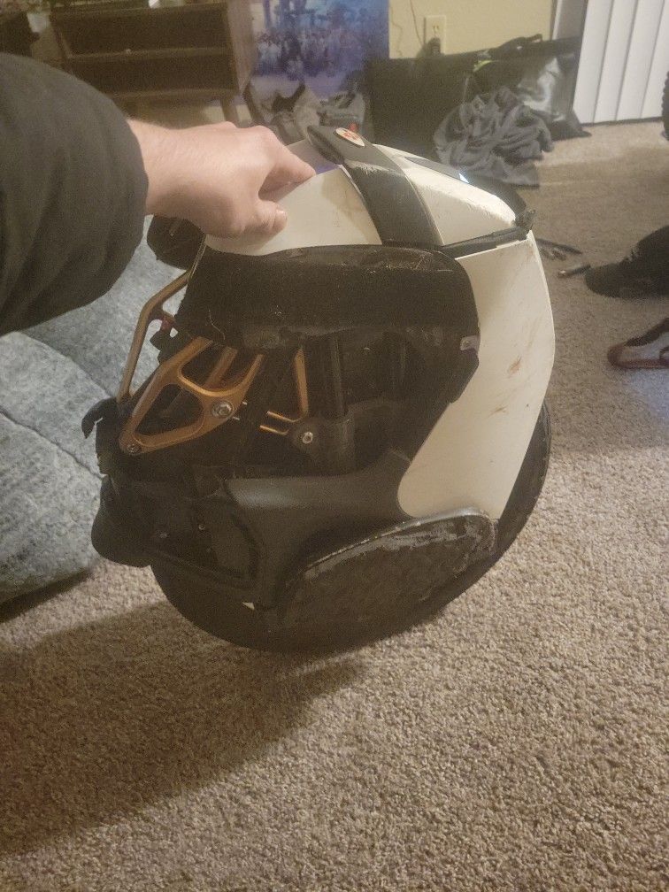 Kingsong S18 EUC (Beat Up But Works)