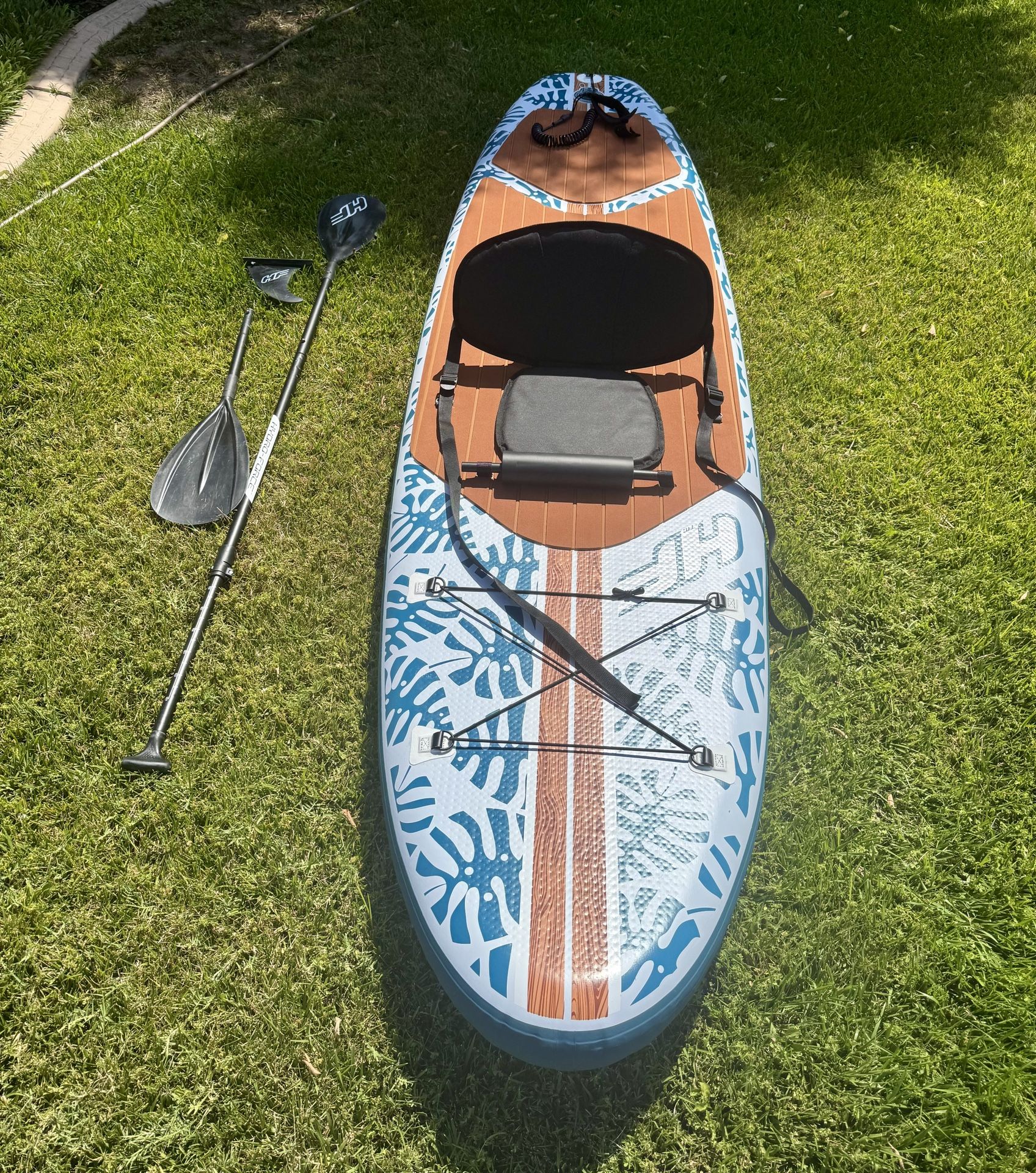Hydro-Force Oceana 10' Inflatable Convertible Stand-Up Paddleboard Set