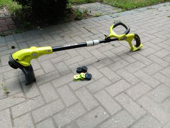 Cordless Electric Ryobi One+ 18V Trimmer