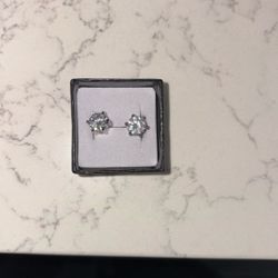 1 karat VVS Moissanite 