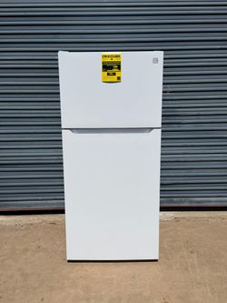New!! KENMORE 30 in. 18.1 cu. ft. Top Freezer Refrigerator in White with E-Star