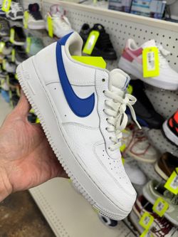NIKE AIR FORCE 1 LOW WHITE ROYAL BLUE USED SIZE 11.5 WITH BOX