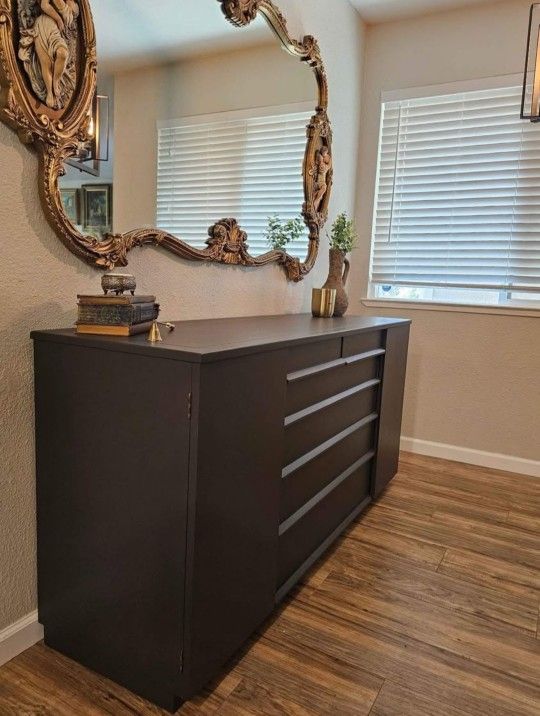✨ Drexel Precedent MCM Sideboard – Classic Elegance & Functionality ✨