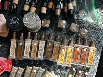 Make Up Concealer Foundation Lip Gloss Bath & Body