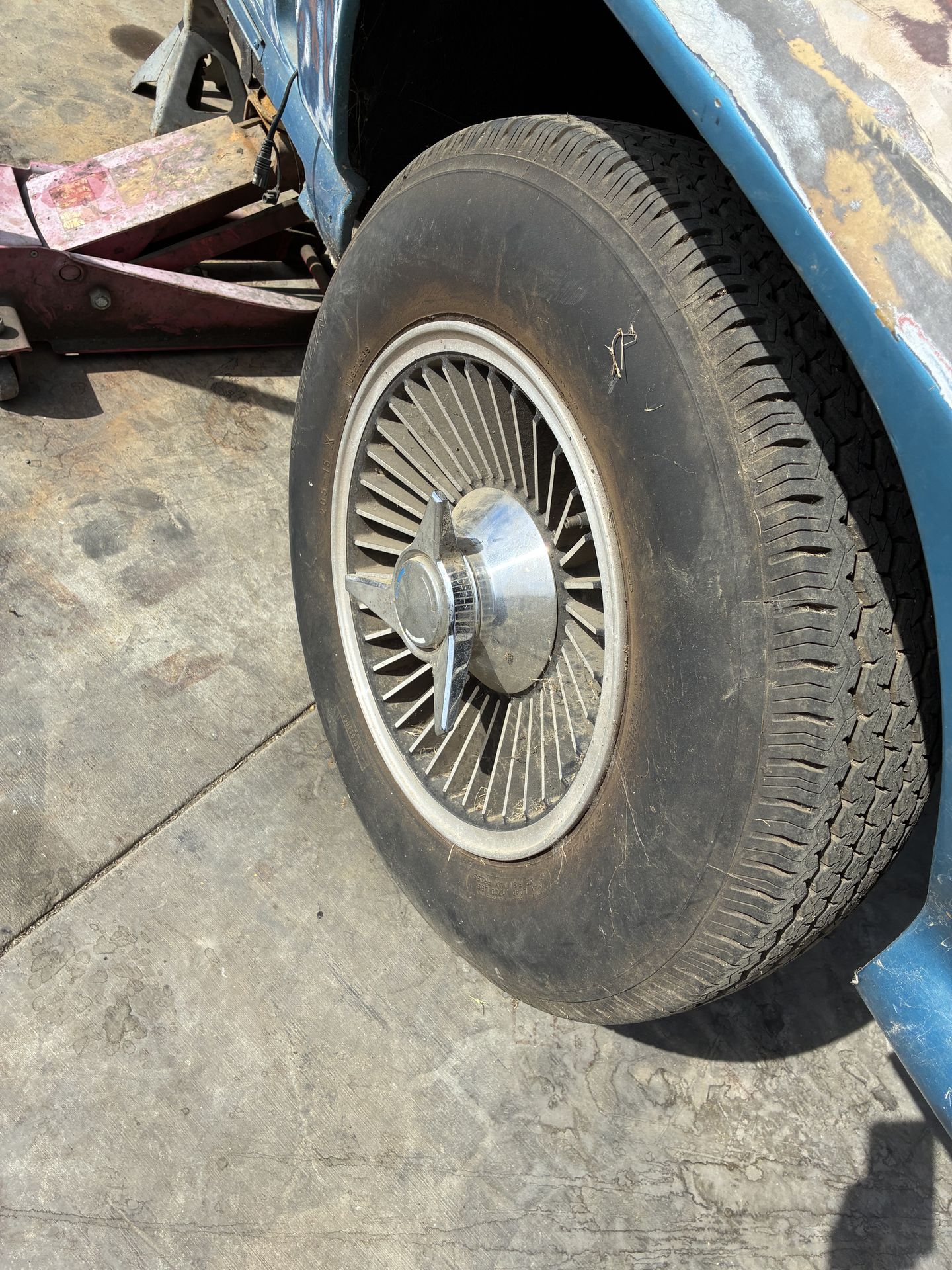 C2 Corvette Knockoff wheels