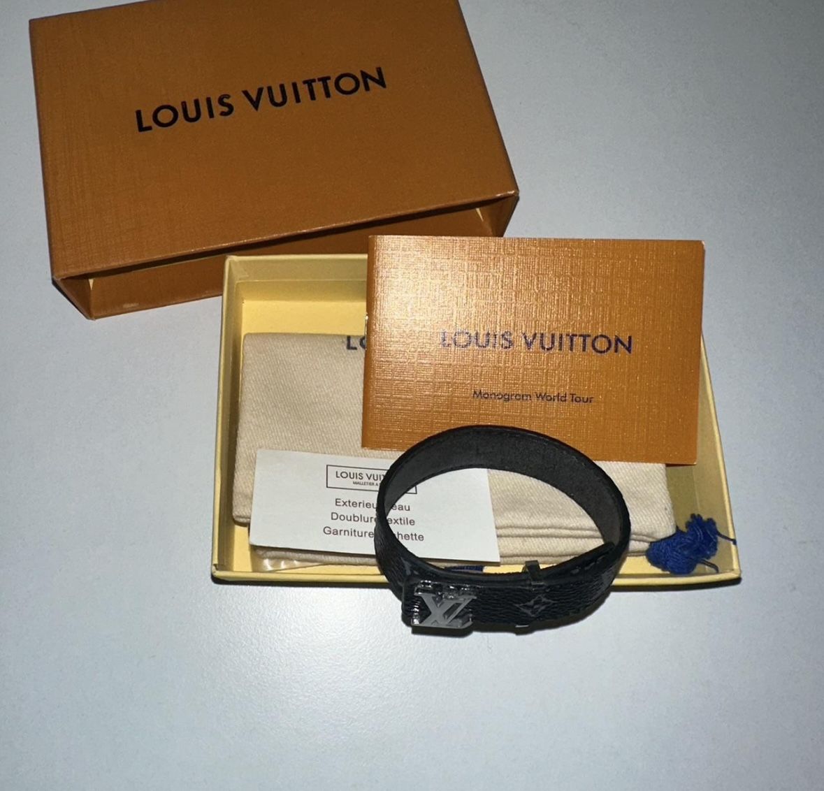 Bracelet