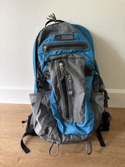 REI Woman's Venturi 30 Backpack 