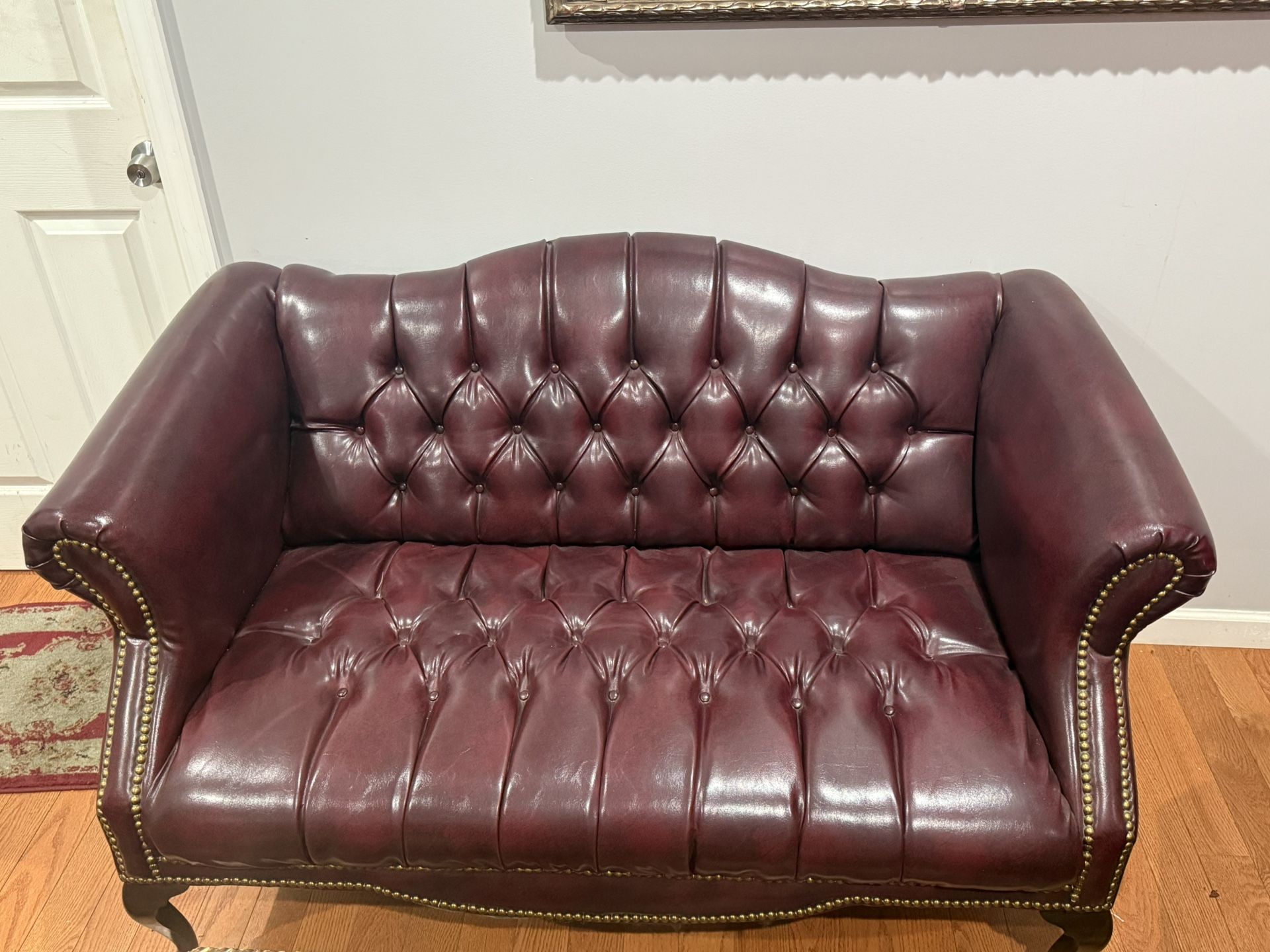 Antique Living Room Furniture Set.