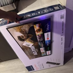 Insignia NS-39DF310NA21 39" HD LED Smart TV - Black