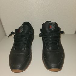 Used Men's Black Reebok Classic Size 11.5 