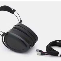 Dan Clark Audio Aeon Closed X Headphones (New in Box)