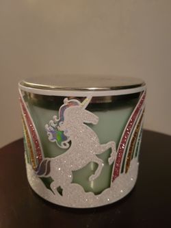 Bath And Body Works candle