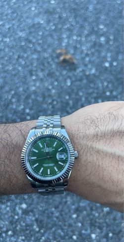 Green sub Watch