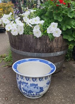 Beautiful Vintage Blue and White Flower Pot