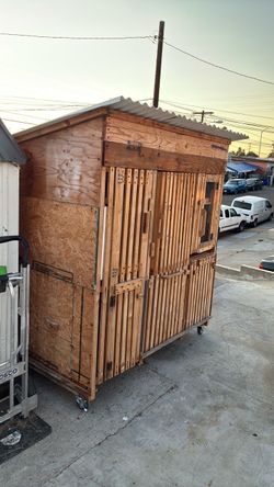 Chicken coop and storage for tools Chicken coop and storage for tools