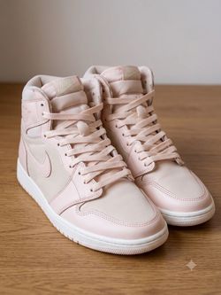 Nike Air Jordan 1 High Pink - Size 10.5