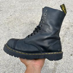 Dr Martens Size 9