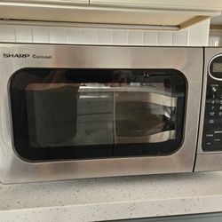Sharp Carousel Microwave R-305KS