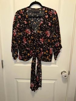 Polly & Esther Printed V-Neck Oversized Tie-Hem Blouse size large
