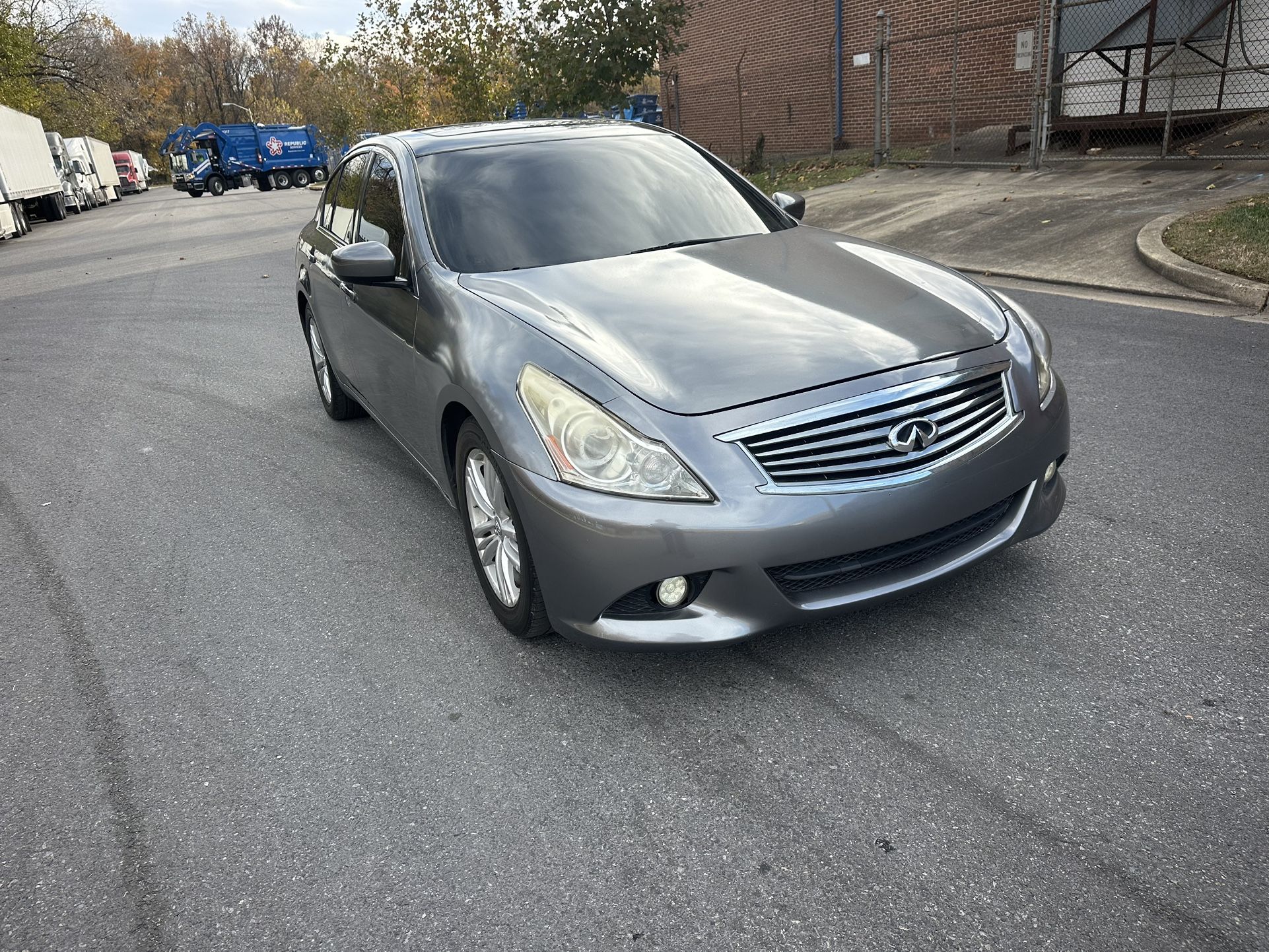 2012 Infiniti G25